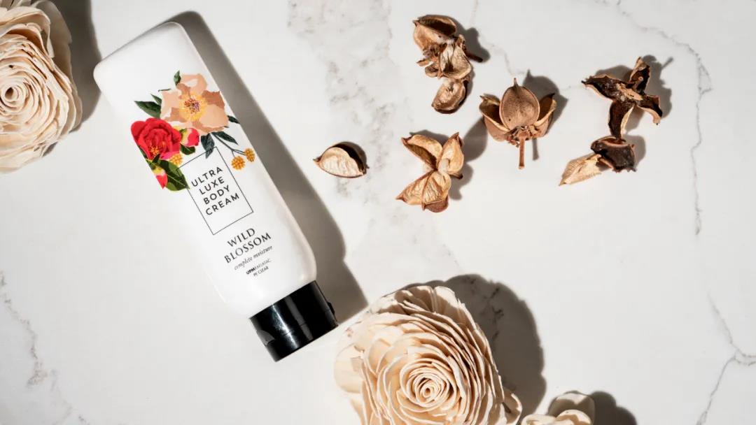 攜手三拓，藍泰纖盈系列PE 65薄膜不干膠標簽亮相中國美容博覽會