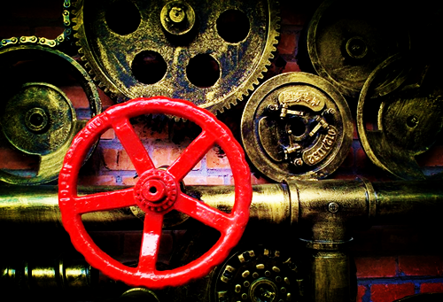 貼標(biāo)機(jī)演變進(jìn)程及全自動(dòng)貼標(biāo)優(yōu)點(diǎn)分析