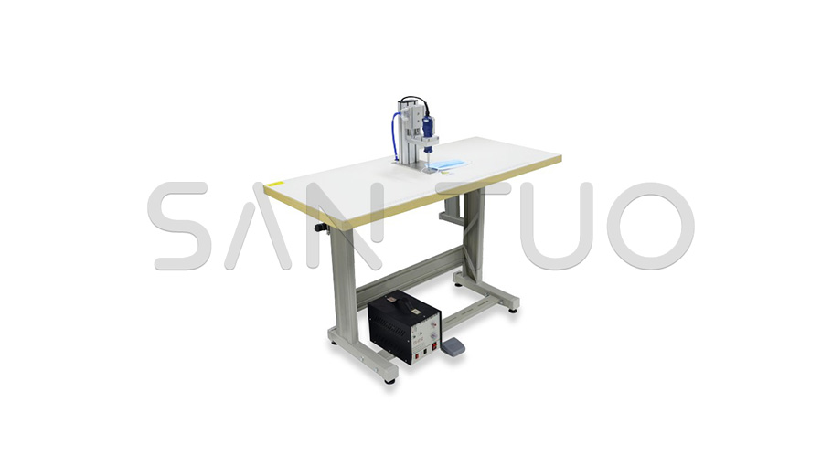 Semi-automatic ear wire welding machine