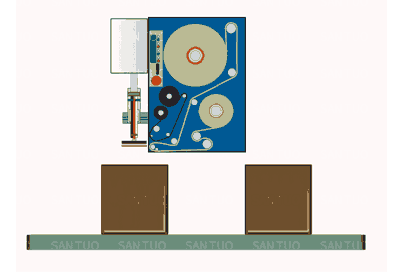 不同的行業(yè)有不同的要求和不同的貼標(biāo)機(jī)類型