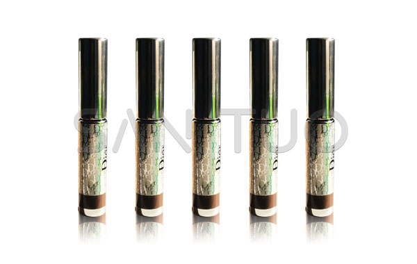 全自動唇釉臥式貼標(biāo)及頂面LOGO貼標(biāo)樣品圖